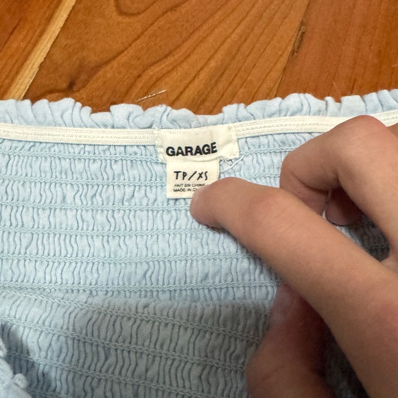 Garage XS crop top - Picture 2 of 2